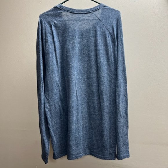 Old Navy heathered blue long sleeve shirt - Picture 4 of 4